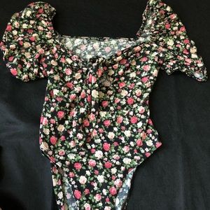 SHEIN bodysuit. Bubble sleeves